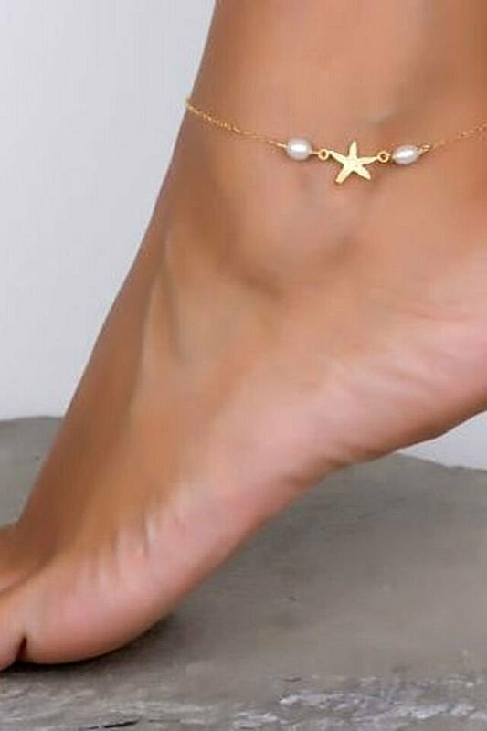 15 Photos of Magical Boho Anklets to Complete Your Summer Look