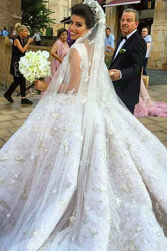 30 Photos of Lebanese Brides Wearing the Most Exquisite Wedding Veils You'll Ever See!