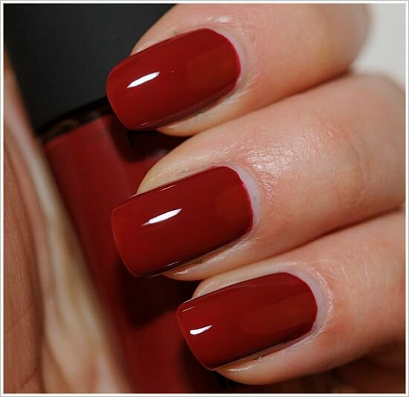 13 Office-Appropriate Nail Colors That You Can Wear at Your Workplace