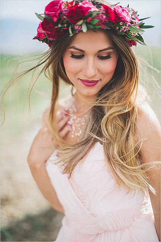 30 Photos of Bridal Flower Crowns for a Romantic Wedding Day Look