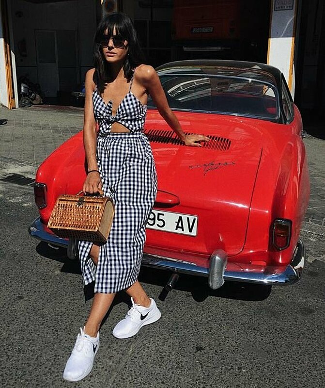 12 Photos To Prove That Your Summer Look Totally Needs a Basket Bag!