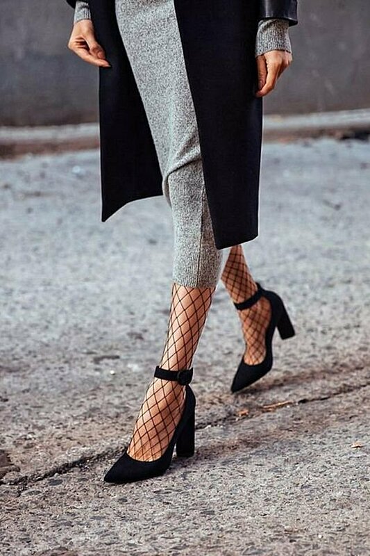 3 Types of Stylish Tights to Wear This Winter