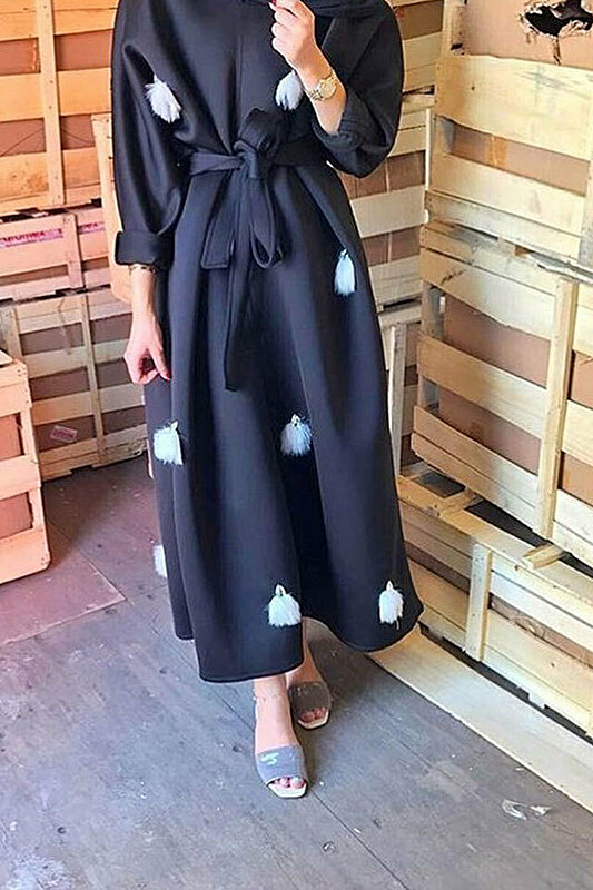 28 Looks to Help You Pick the Perfect Shoes for Your Abaya