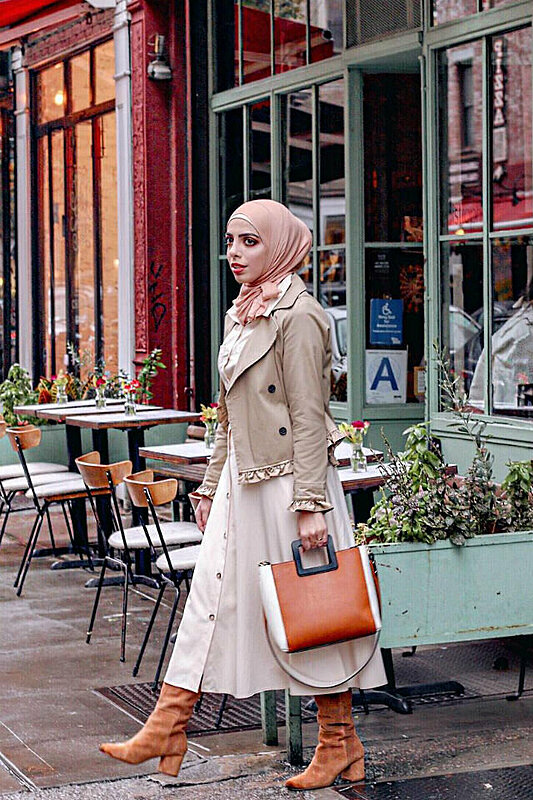 ٢٠ صورة تساعدك في تنسيق الجاكيت والبالطو الجلد مع الحجاب