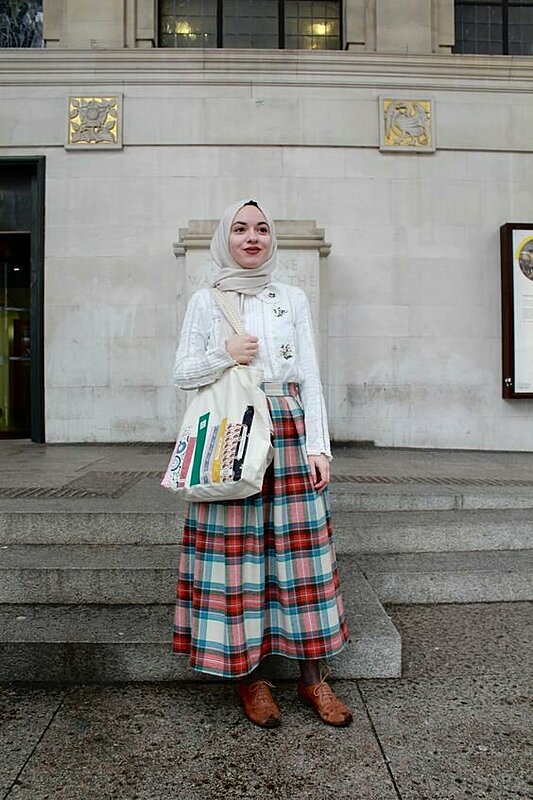 These Plaid Skirts Styles Are Perfect for Hijab Fashion