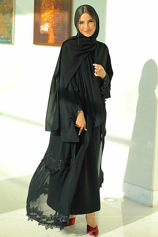 Fashion Bloggers Show How You Can Style Abayas and Kaftans for Ramadan