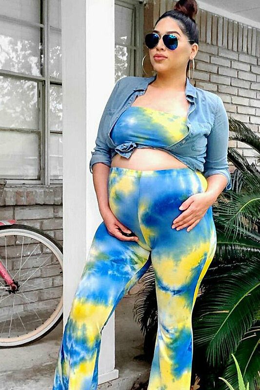 Pregnant Ladies! Get Your Perfect Beach Look with These 7 Items