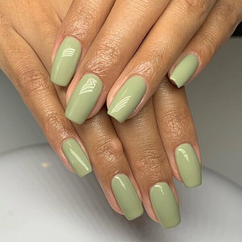 Green Nail Polish Is Trending This Year so Let's Pick Your Shade