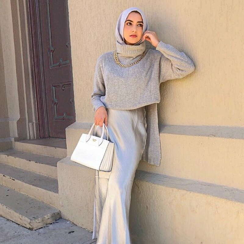 لفات حجاب اختاريها مع موضة الملابس ذات الرقبة العالية