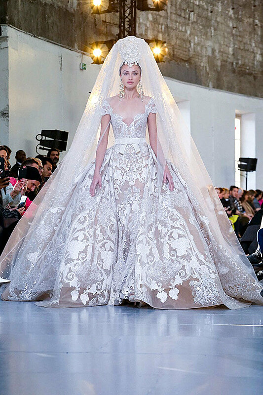 موديلات فساتين زفاف 2020 من أسبوع موضة الهوت كوتور بباريس