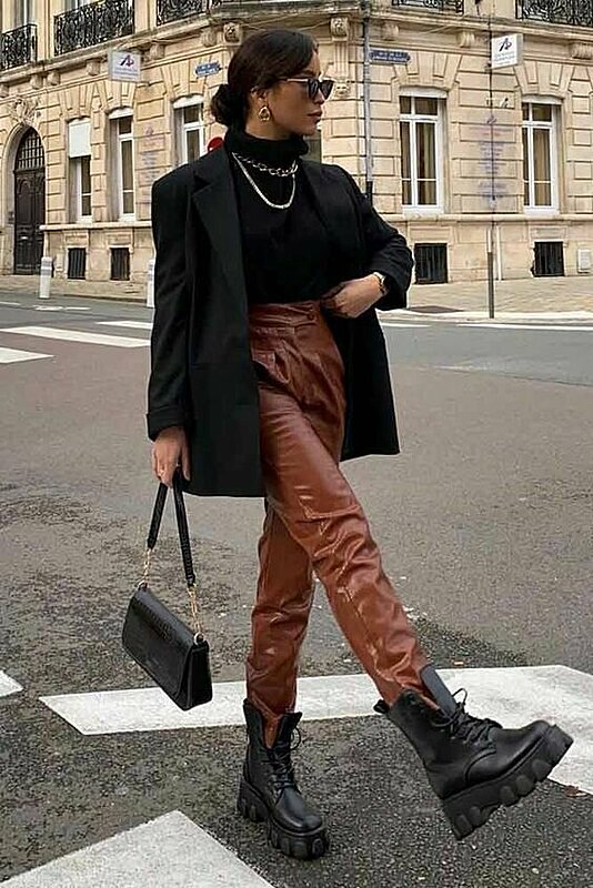 Black Leather Pants To Wear This Fall 2019 - LadyFashioniser.com | Leather  pants outfit night, Black leather pants, Comfy casual outfits