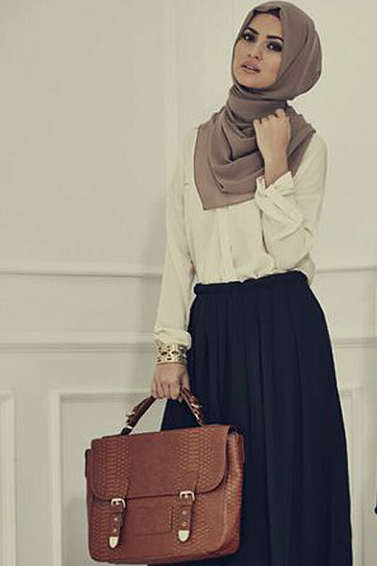 Hijab Fashion: How to Wear Skirts for Hijab Winter Workwear