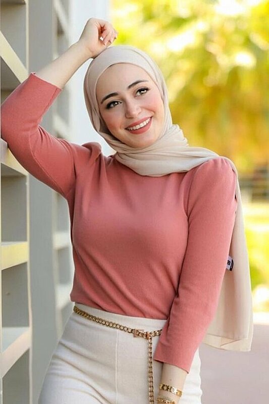 50 Hijab Wrap Styles for Different Fabrics and Tastes