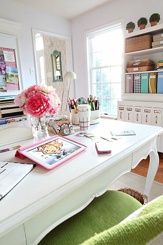 Ideas to Decorate Your Office Desk