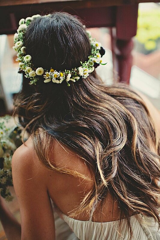 زيني شعرك بأكاليل الزهور