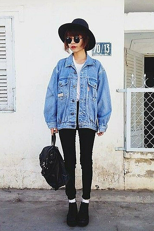 10 Ways to Style Your Denim Jacket in the Winter