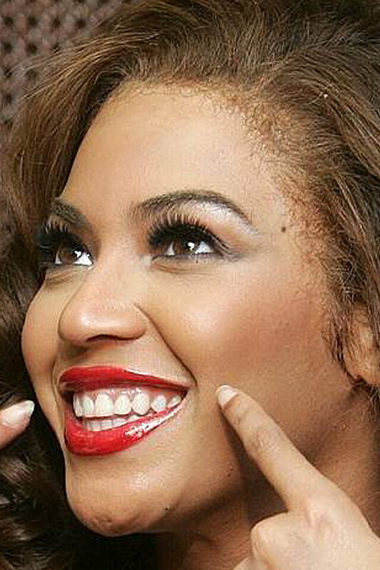 How to Pick the Right Lipstick for Your Skin Tone