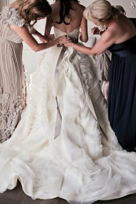صور فوتوغرافية على كل عروس التقاطها يوم زفافها