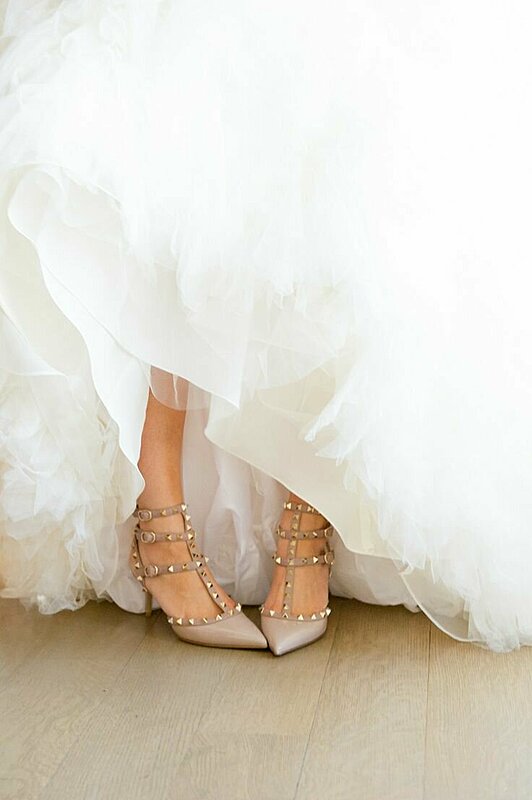 Photos You Must Take of Your Wedding Dress and Accessories