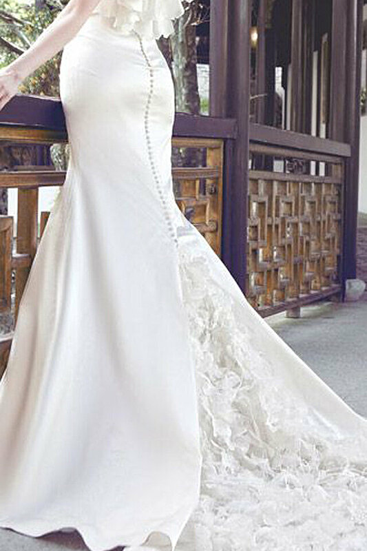 نصائح عند اختيارك فستان زفاف ذو الذيل الطويل