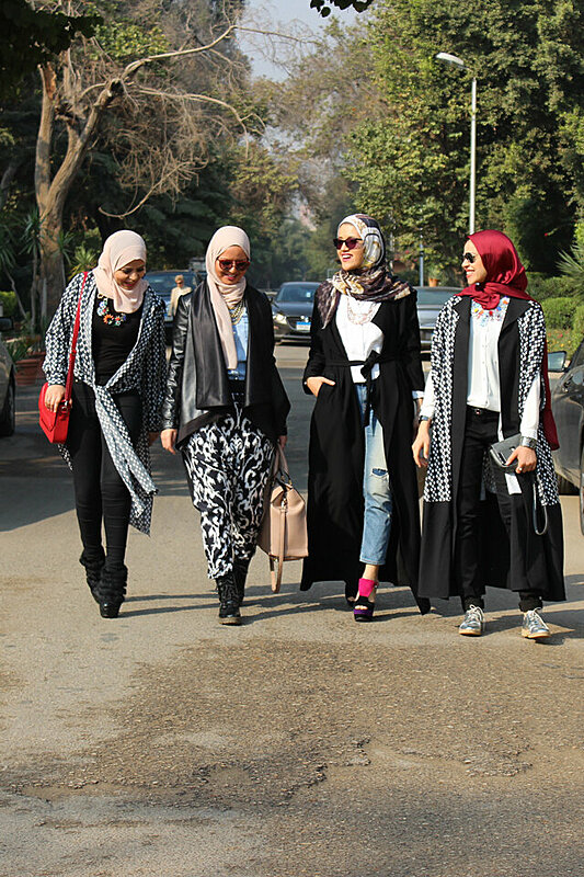 مجموعة سارة العمري الجديدة لشتاء 2016 بعيون فريق فستاني