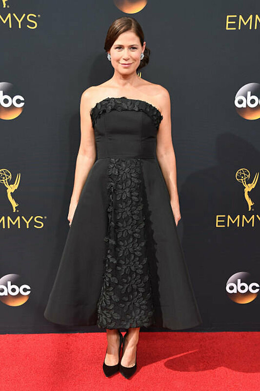 Emmy Awards 2016: All the Pretty Red Carpet Dresses You Must See