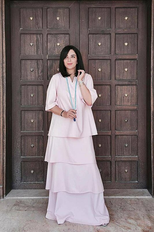15 Arab Fashion Girls Show Us How to Wear Abayas and Kaftan Dresses in Ramadan