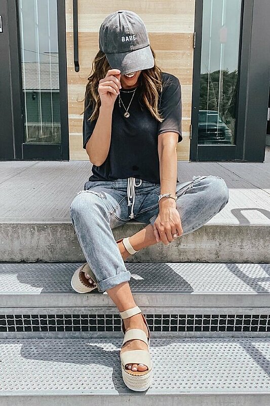 The Four Best Ways to Wear Platform Sandals with Your Summer Outfits