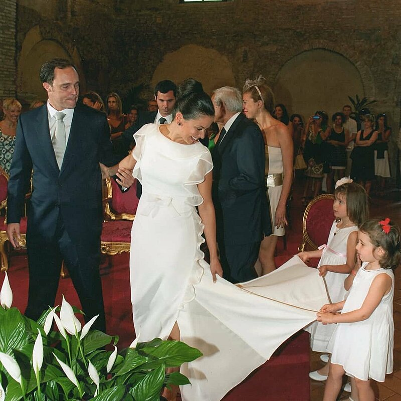 صور حفل زفاف ريا أبي راشد عنوانها "البساطة سر الأناقة"
