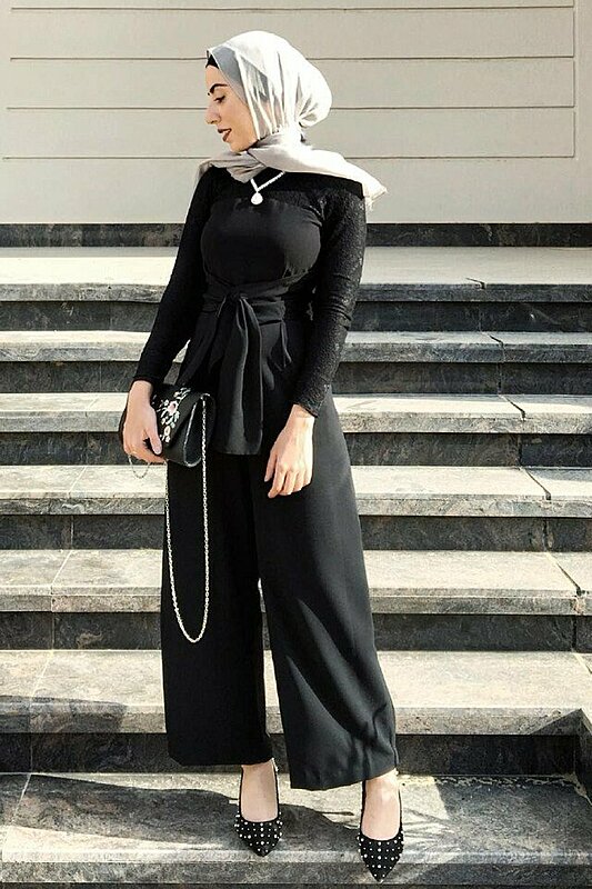 طرق ارتداء وتنسيق الجمبسوت مع الحجاب في السهرة