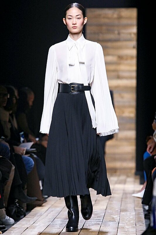 How to Wear Wide Belts Inspired by Fall 2020's Runway