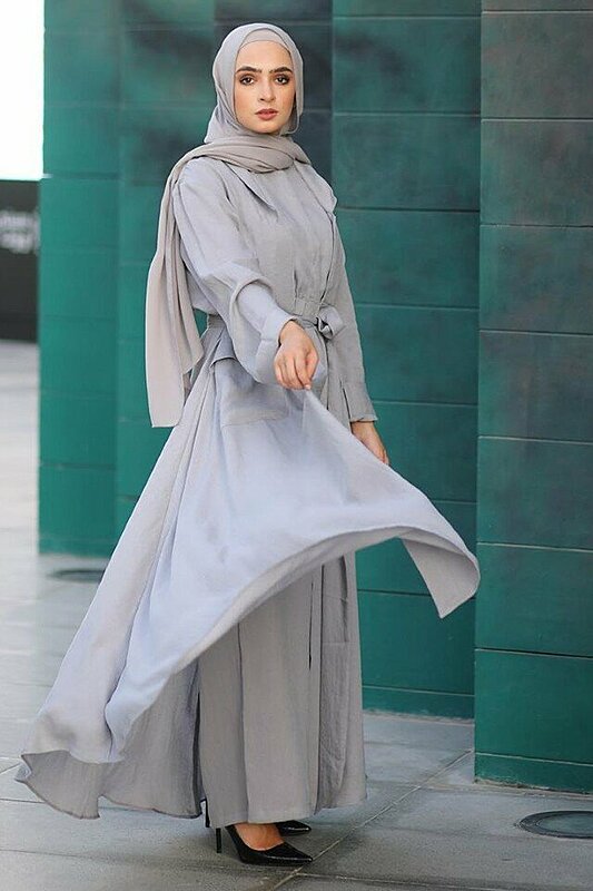 Friday Fashion Fits: How to Wear and Style a Grey Hijab With Your Outfits