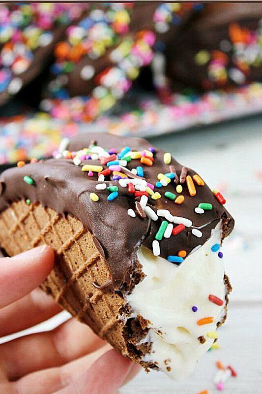 16 Desserts That Will Instantly Make You Happy