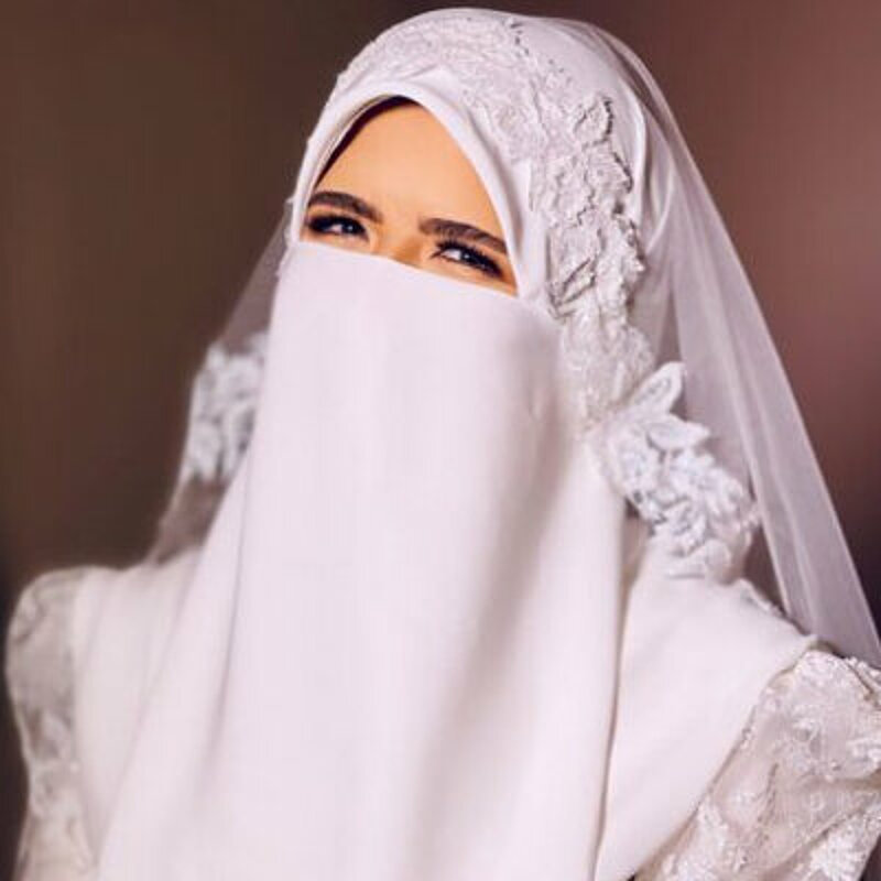 مصممة لفات طرح للعروس,طرح للعروس,لفات حجاب للعروس