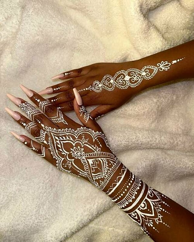 Henna artists