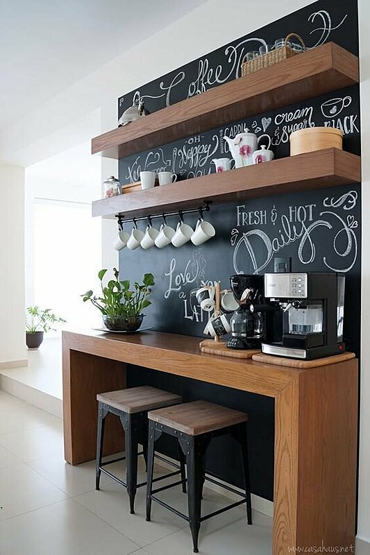 لعشاق القهوة: ٣٠ فكرة مميزة لتصميم ركن للقهوة في منزلك