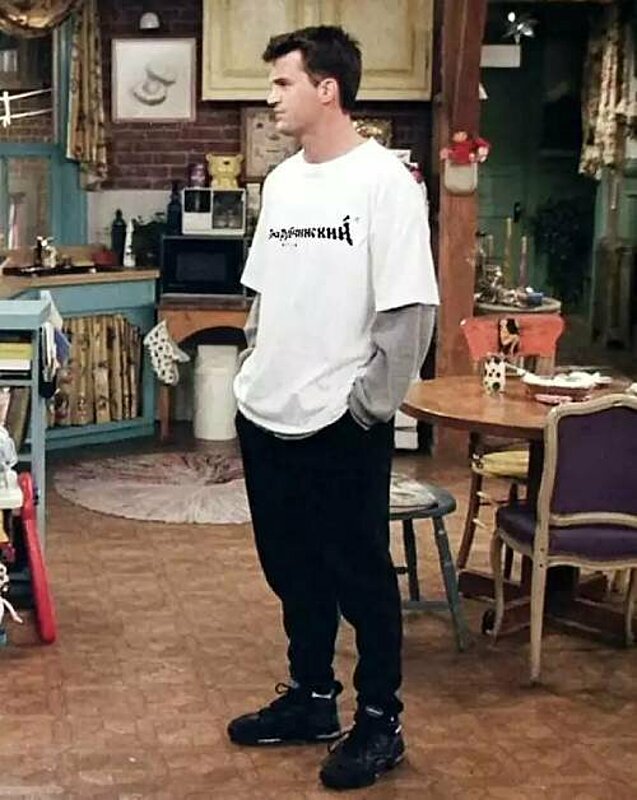 Mathew Perry fashion from Friends