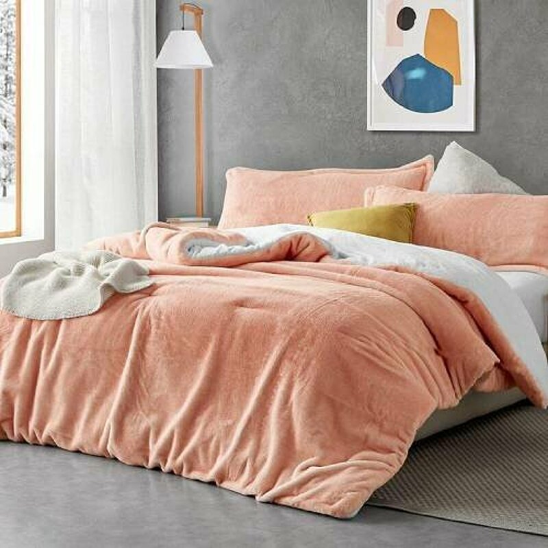 peach fuzz pantone's color of the year 2024 bedroom