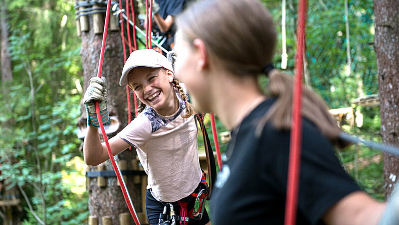 سويسرا مع الأطفال:  ٩مغامرات عائلية لا يمكن تفويتها
