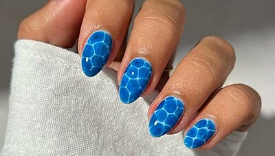 Ready To See The 10 Coolest Illusion Manicure Designs That'll Make Your Nails Shine?