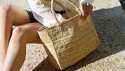 Tips on How to Pick the Best Beach Bags and Where to Shop for Them Now!