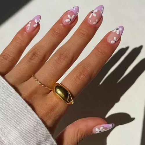 Flowery Nails Design