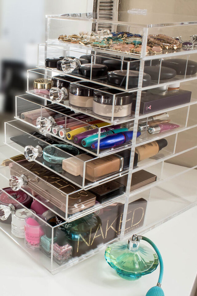 33 Simple, but Brilliant Ideas to Organize Your Makeup