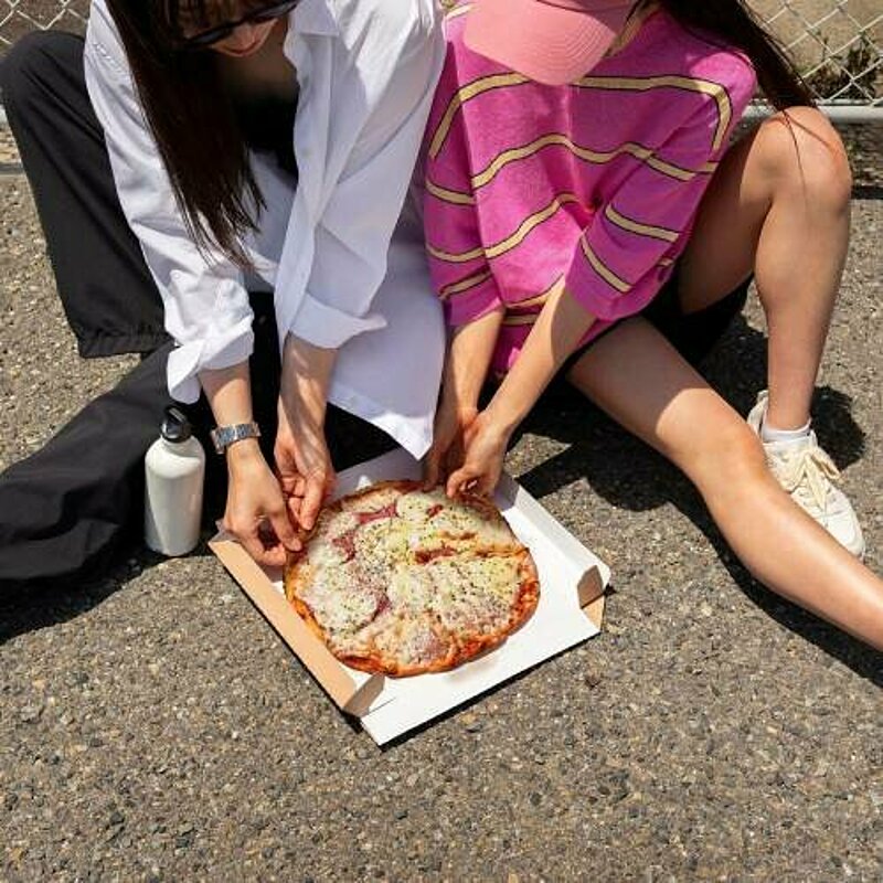 Italian restaurants in Egypt fustany pizza girls